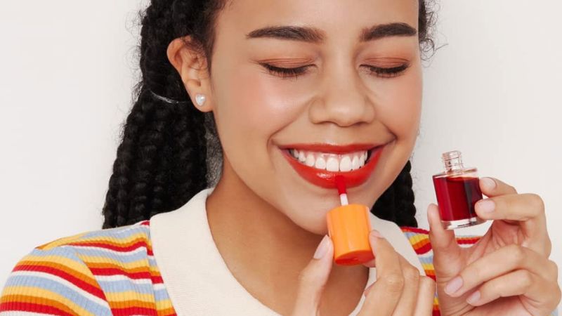 The Ultimate DIY Lip Stain Tutorial for Vibrant, Long-Lasting Color”