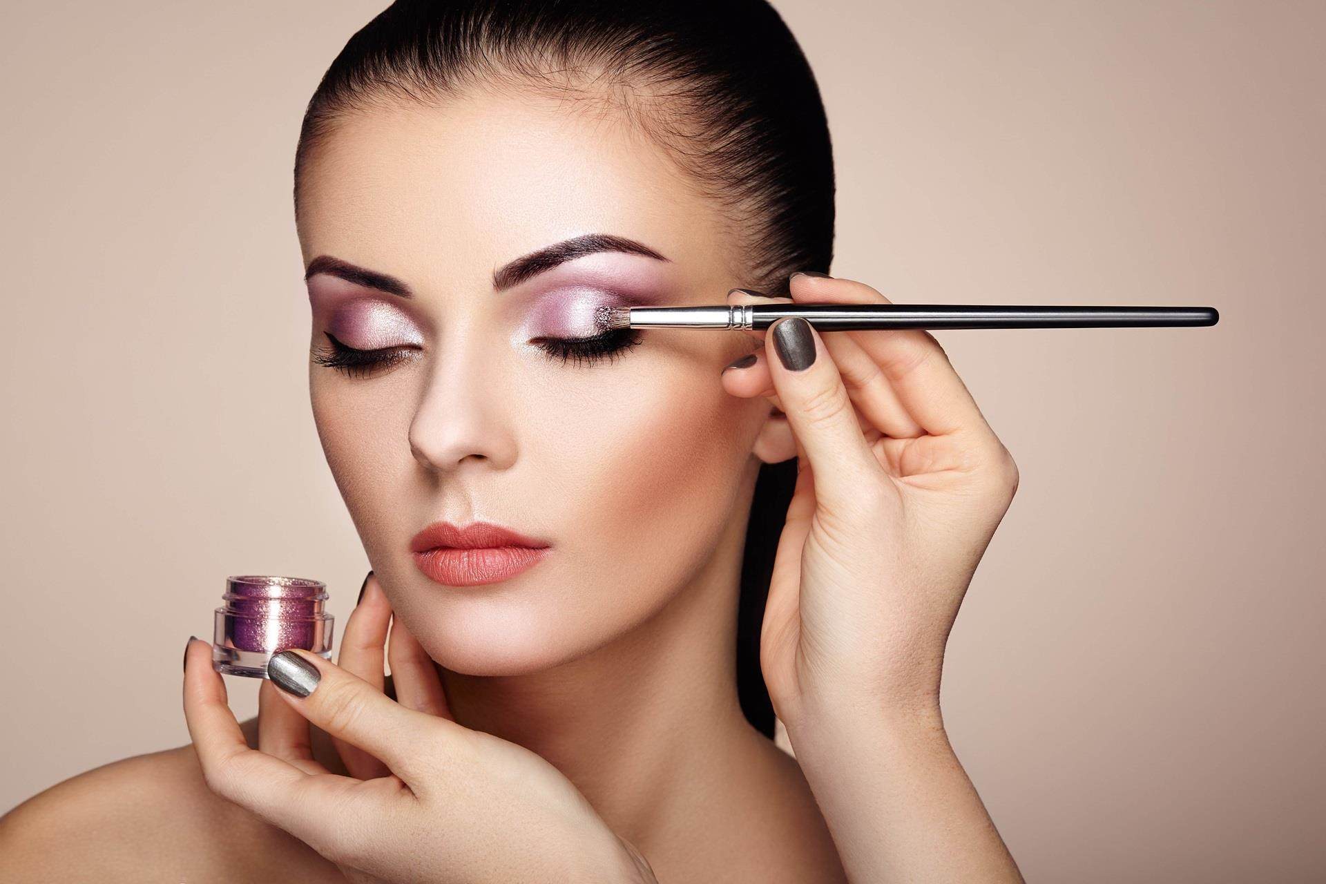 Top-Cosmetic-Manufacturers-in-Mumbai